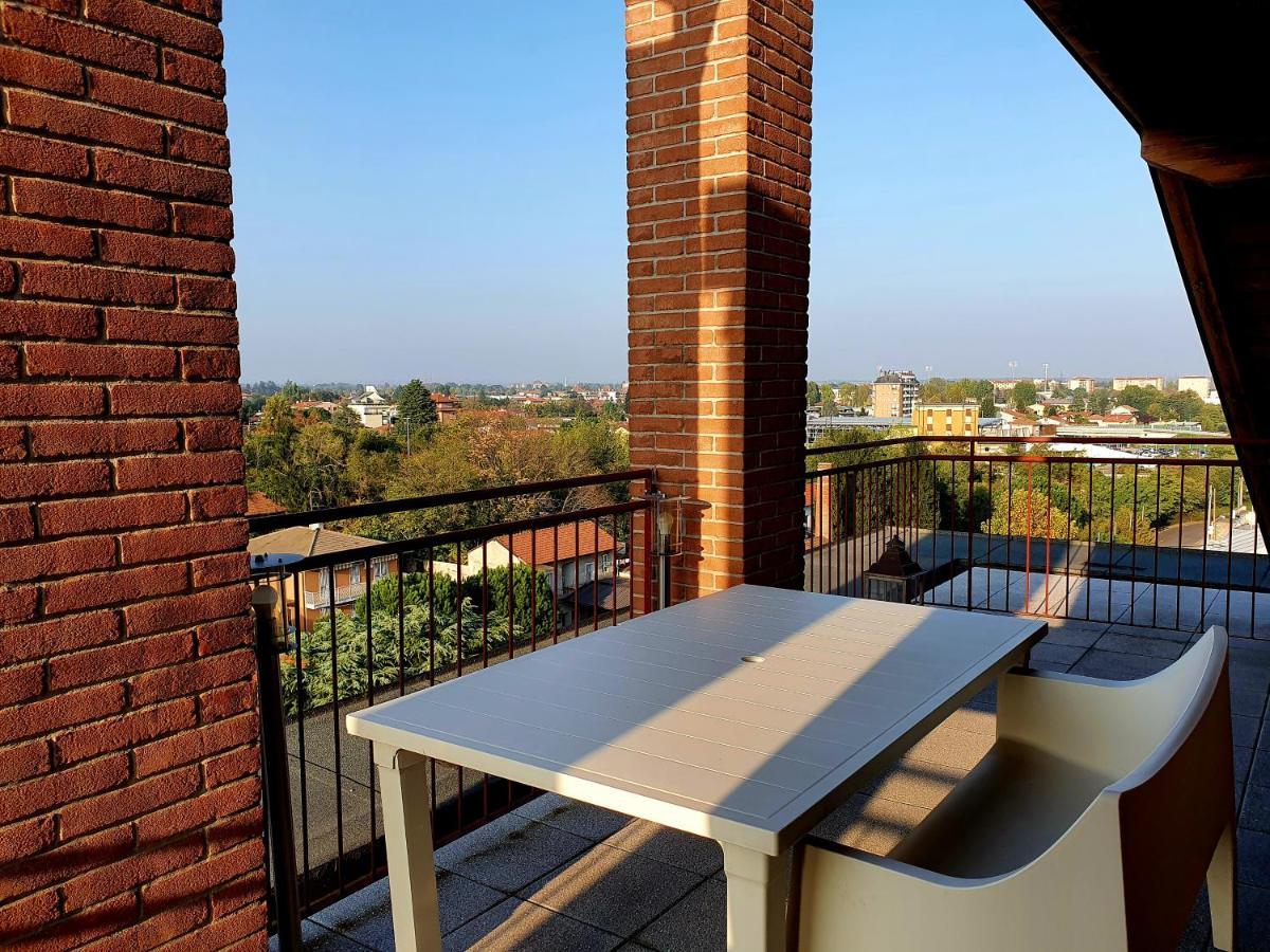 Penthouse Suite - Skyline View Busto Arsizio Exterior foto