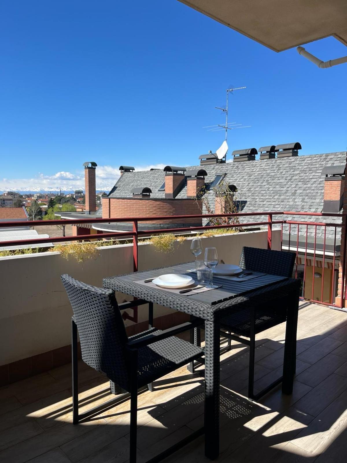 Penthouse Suite - Skyline View Busto Arsizio Exterior foto